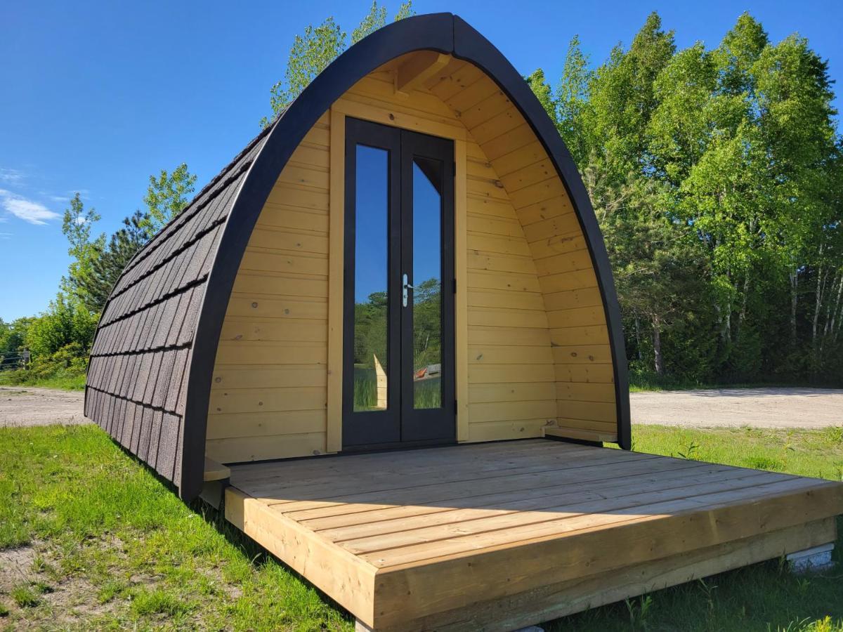 Tobermory Village Cabins Exterior photo
