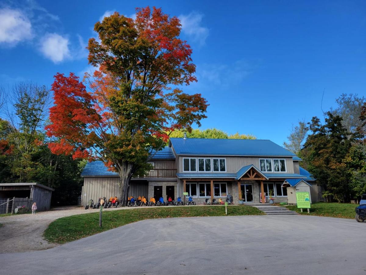 Tobermory Village Cabins Exterior photo